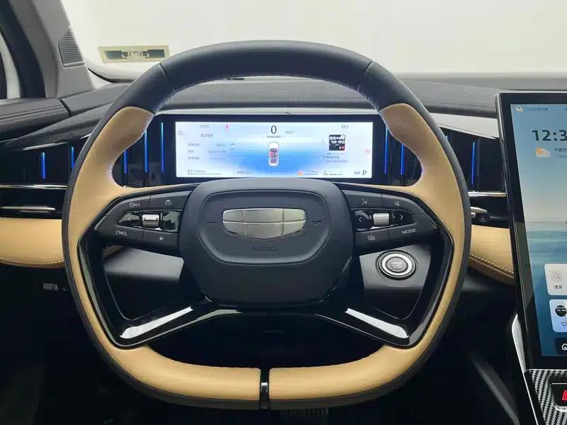 Geely Boyue L 2023 1.5TD DCT Premium Edition — миниатюра 16