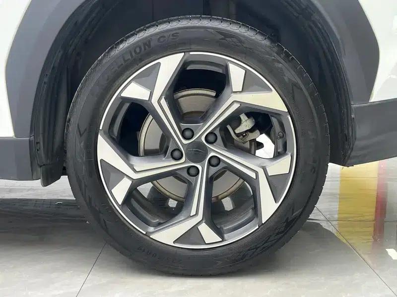 Geely Boyue L 2023 1.5TD DCT Premium Edition — миниатюра 9