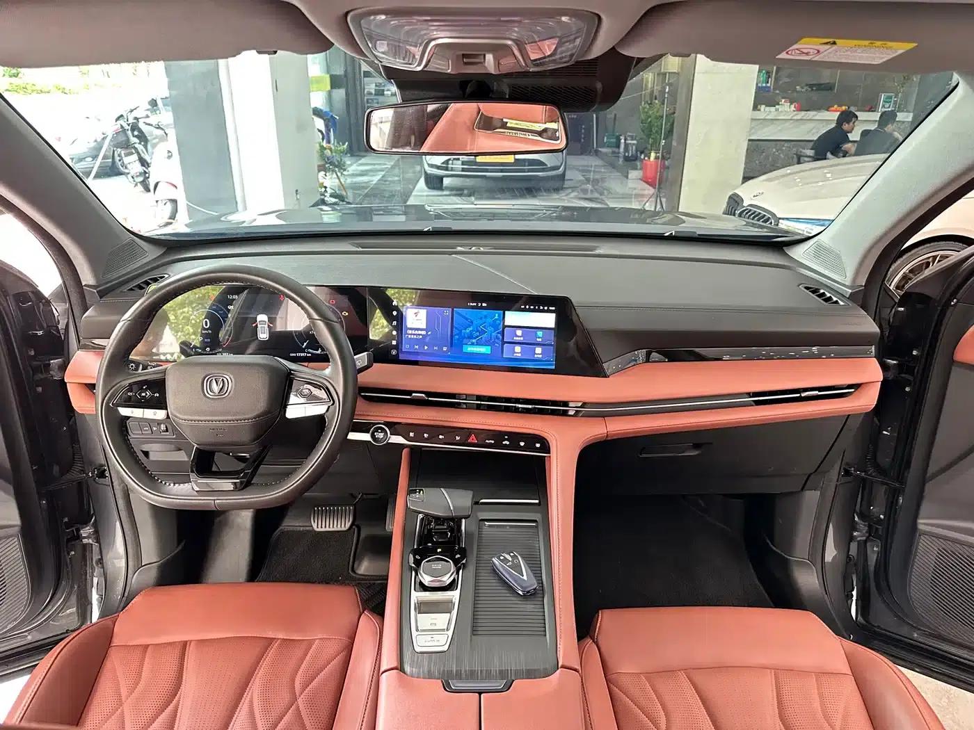 Changan CS75PLUS 2024 Model, Third Generation, Champion Edition, 1.5T Intelligent Driving and Sporty Type — миниатюра 5