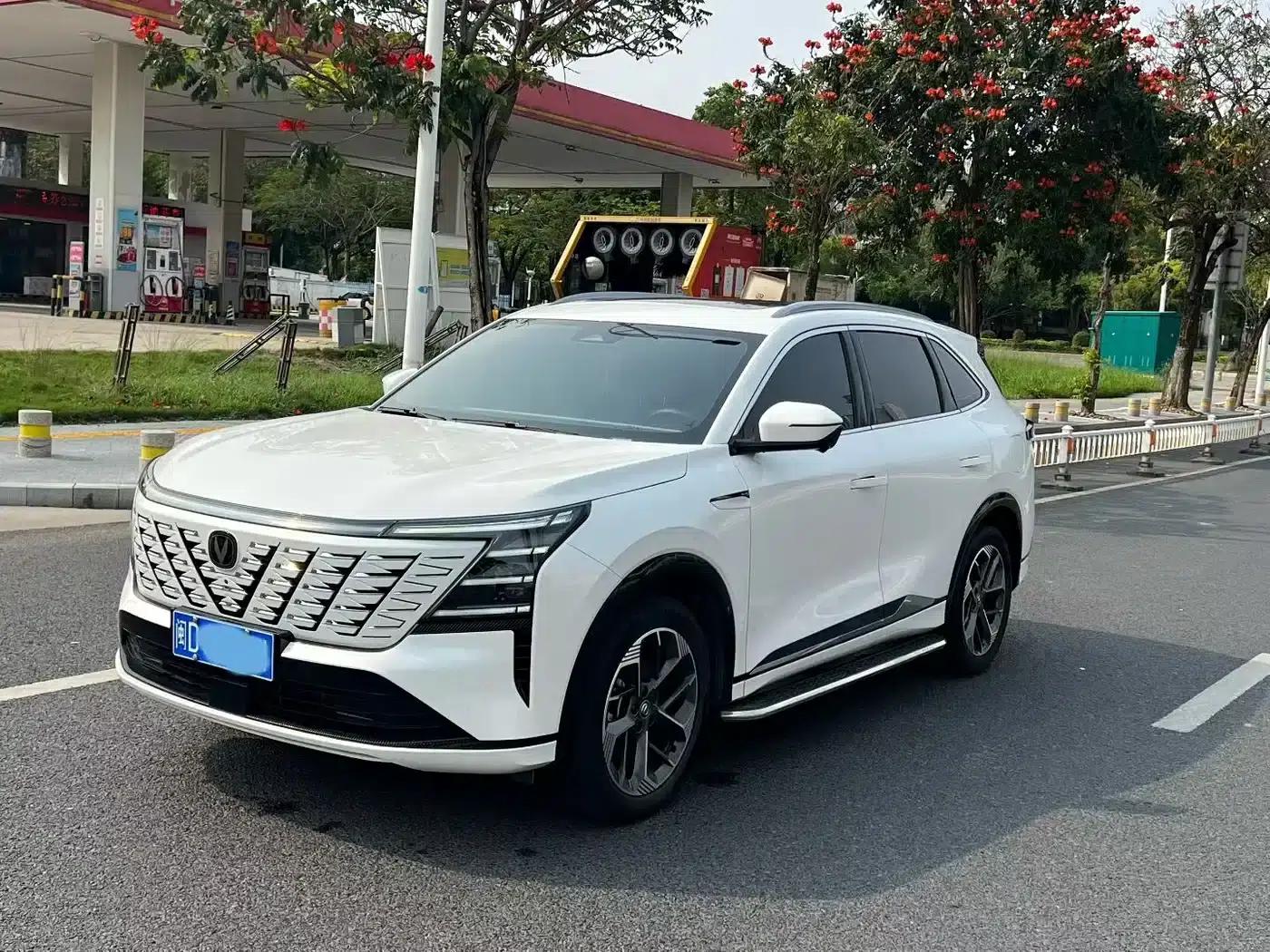 Changan CS75PLUS 2025 Fourth Generation 1.5T New Blue Whale Smart Premium Edition — миниатюра 1