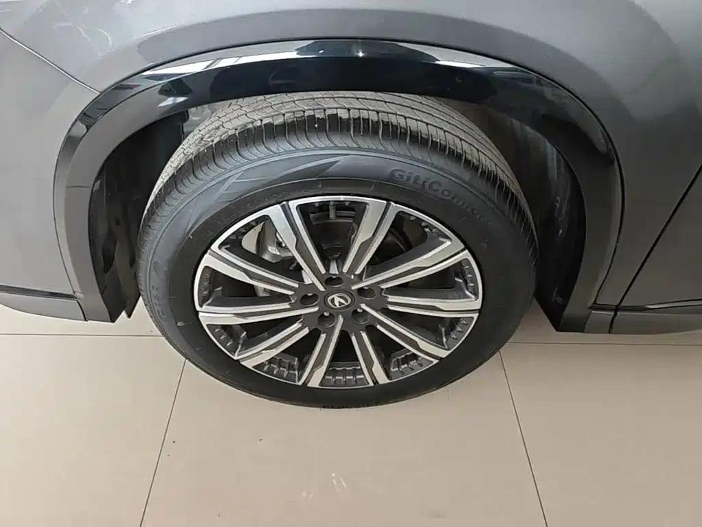 Changan CS75PLUS 2024 Model, Third Generation, Champion Edition, 1.5T Intelligent Driving and Sporty Type — миниатюра 23
