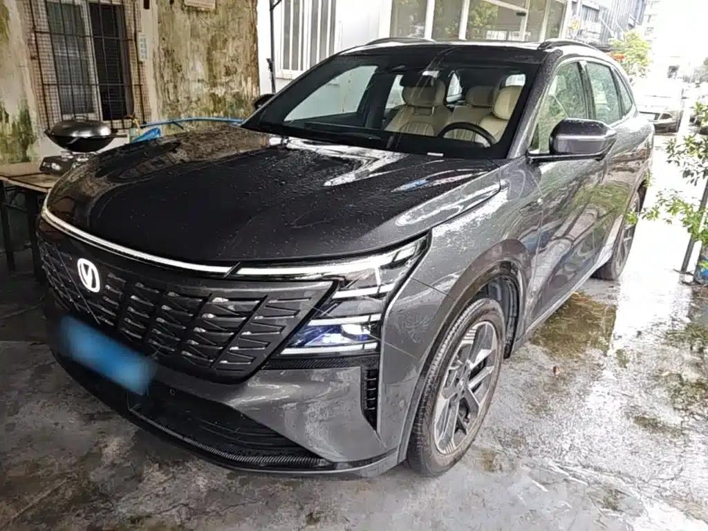 Changan CS75PLUS 2025 Fourth Generation 1.5T New Blue Whale Smart Flagship Edition — миниатюра 2