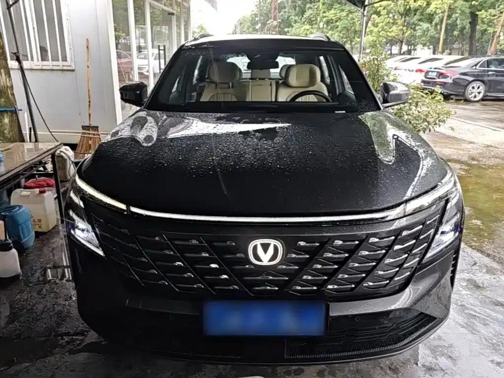 Changan CS75PLUS 2025 Fourth Generation 1.5T New Blue Whale Smart Flagship Edition — миниатюра 3