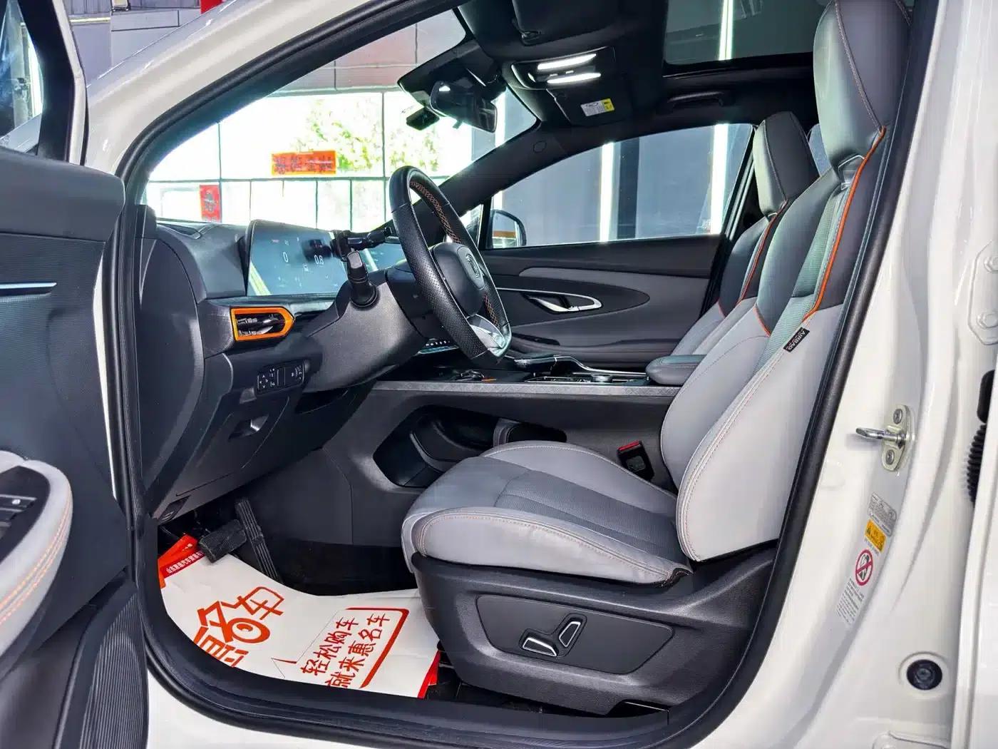 Changan UNI-T 2022 1.5T Premium Edition — миниатюра 4