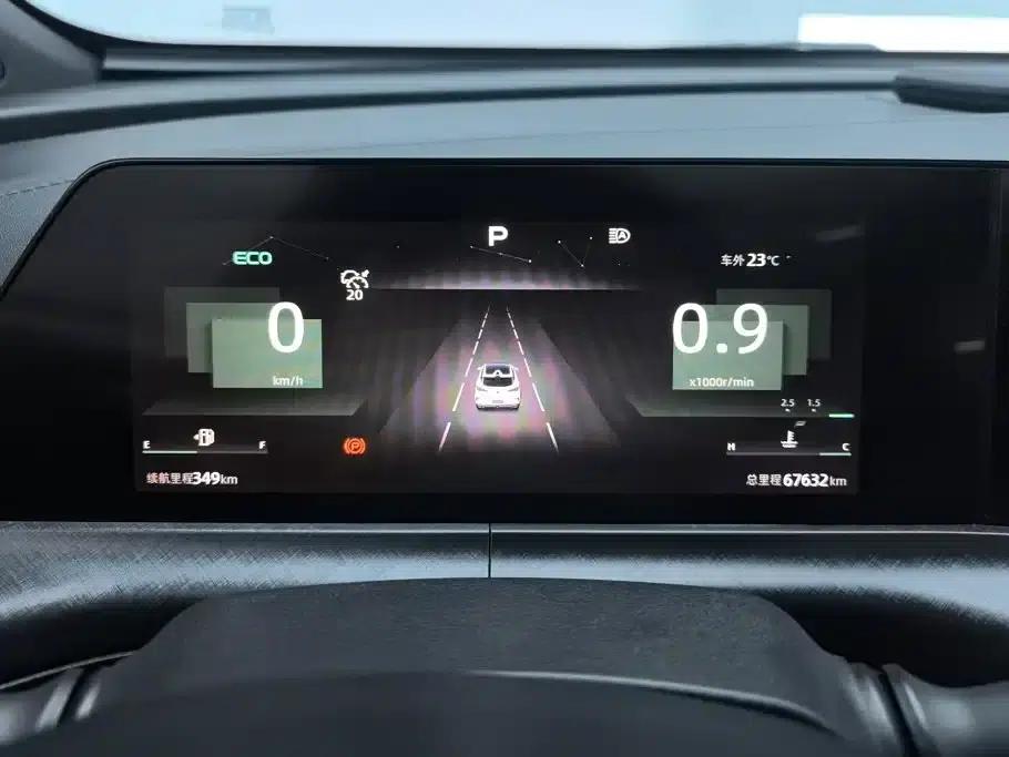 Changan UNI-T 2022 1.5T Premium Edition — миниатюра 14