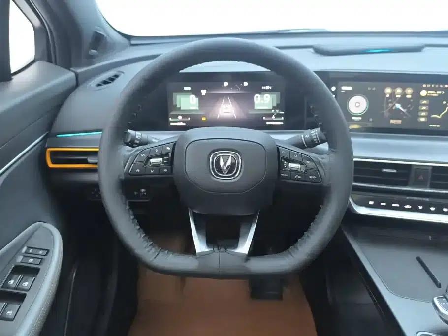 Changan UNI-T 2022 1.5T Premium Edition — миниатюра 15