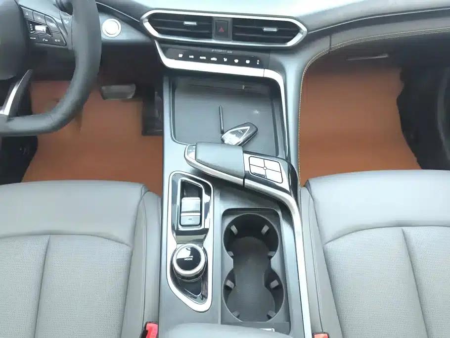 Changan UNI-T 2022 1.5T Premium Edition — миниатюра 16