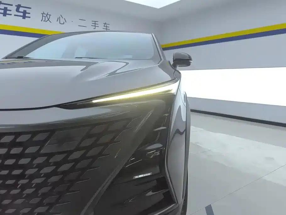 Changan UNI-T 2022 1.5T Premium Edition — миниатюра 5