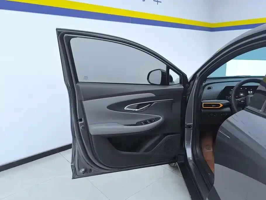 Changan UNI-T 2022 1.5T Premium Edition — миниатюра 7
