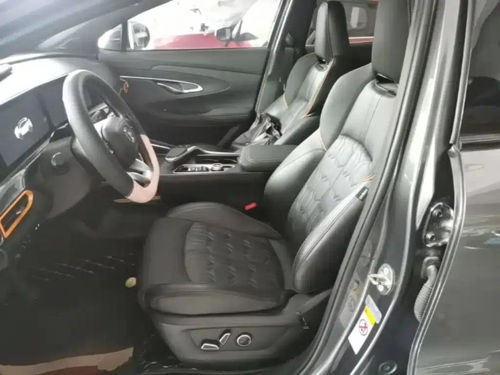 Changan UNI-T 2022 1.5T Flagship Edition — миниатюра 15