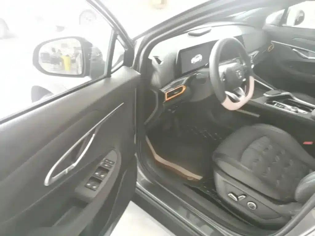 Changan UNI-T 2022 1.5T Flagship Edition — миниатюра 16