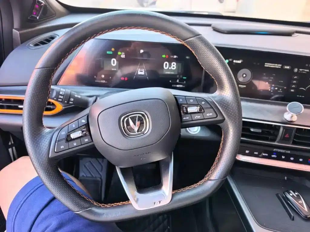 Changan UNI-T 2022 1.5T Premium Edition — миниатюра 11