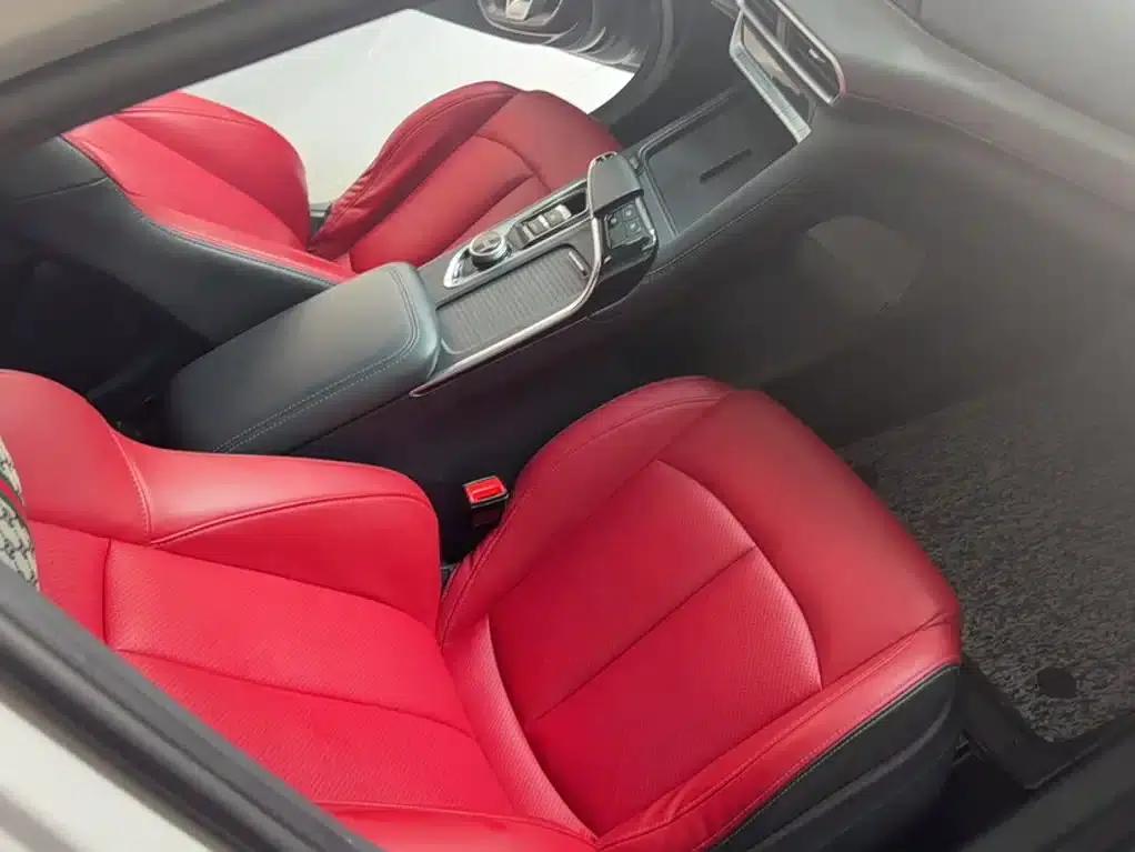 Changan UNI-T 2020 1.5T Premium Edition — миниатюра 3