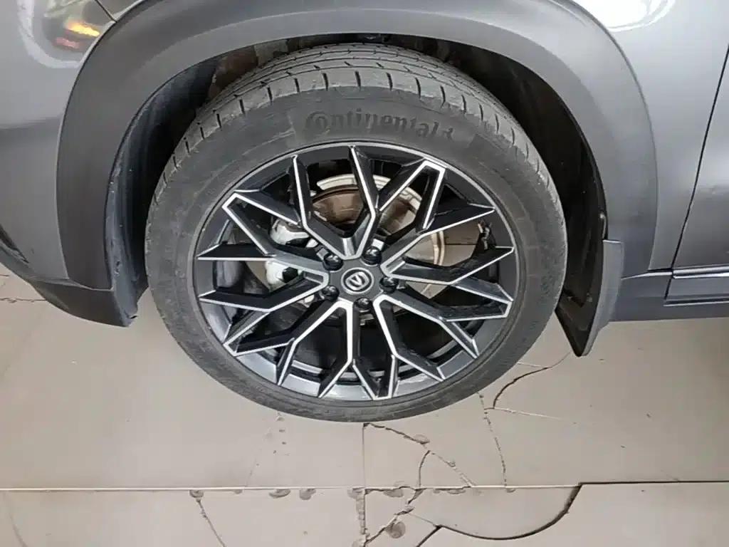 Changan UNI-T 2022 1.5T Premium Edition — миниатюра 23