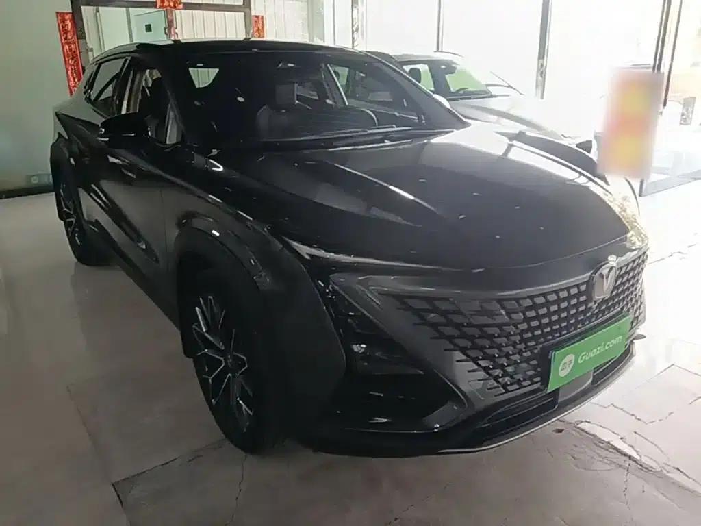 Changan UNI-T 2022 1.5T Premium Edition — миниатюра 4