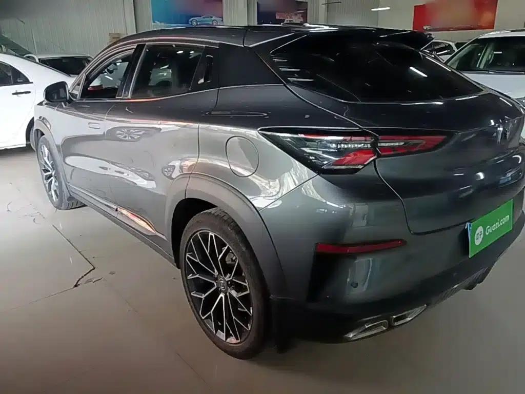 Changan UNI-T 2022 1.5T Premium Edition — миниатюра 5