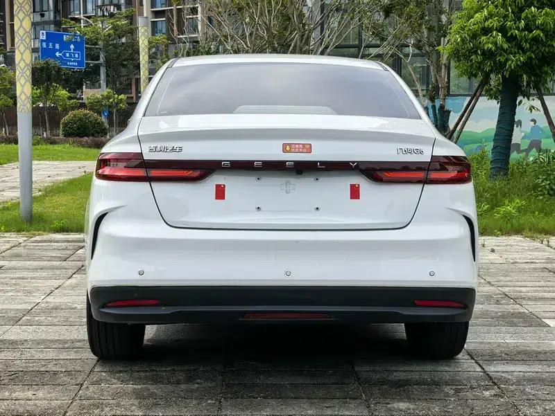Geely Geometry G6 2024 500KM Premium Edition — миниатюра 6