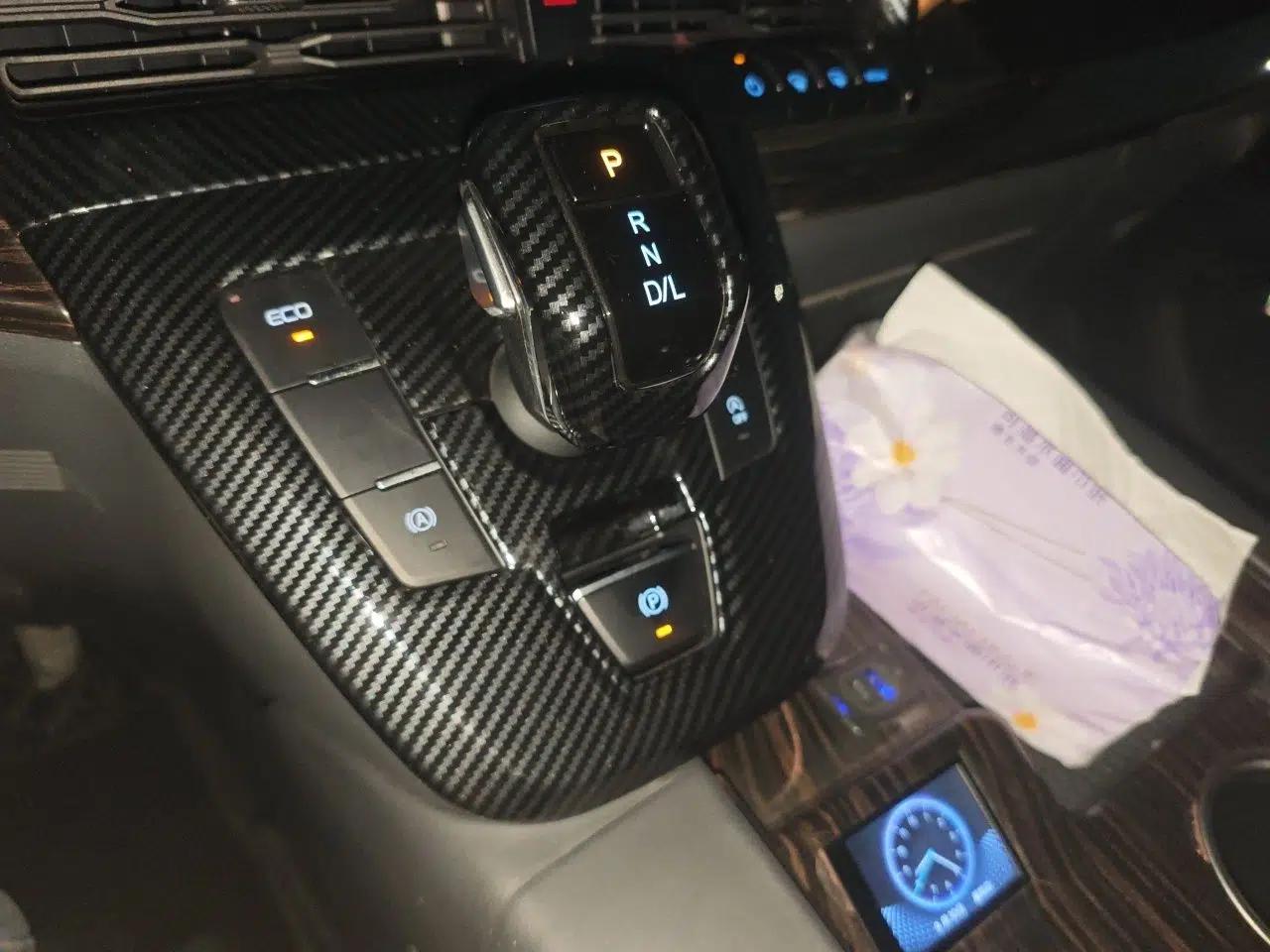 Ford Tourneo Custom 2024 Ford Explorer OHE Ford Black Mamba 2.0T Automatic 7-Seater — миниатюра 14