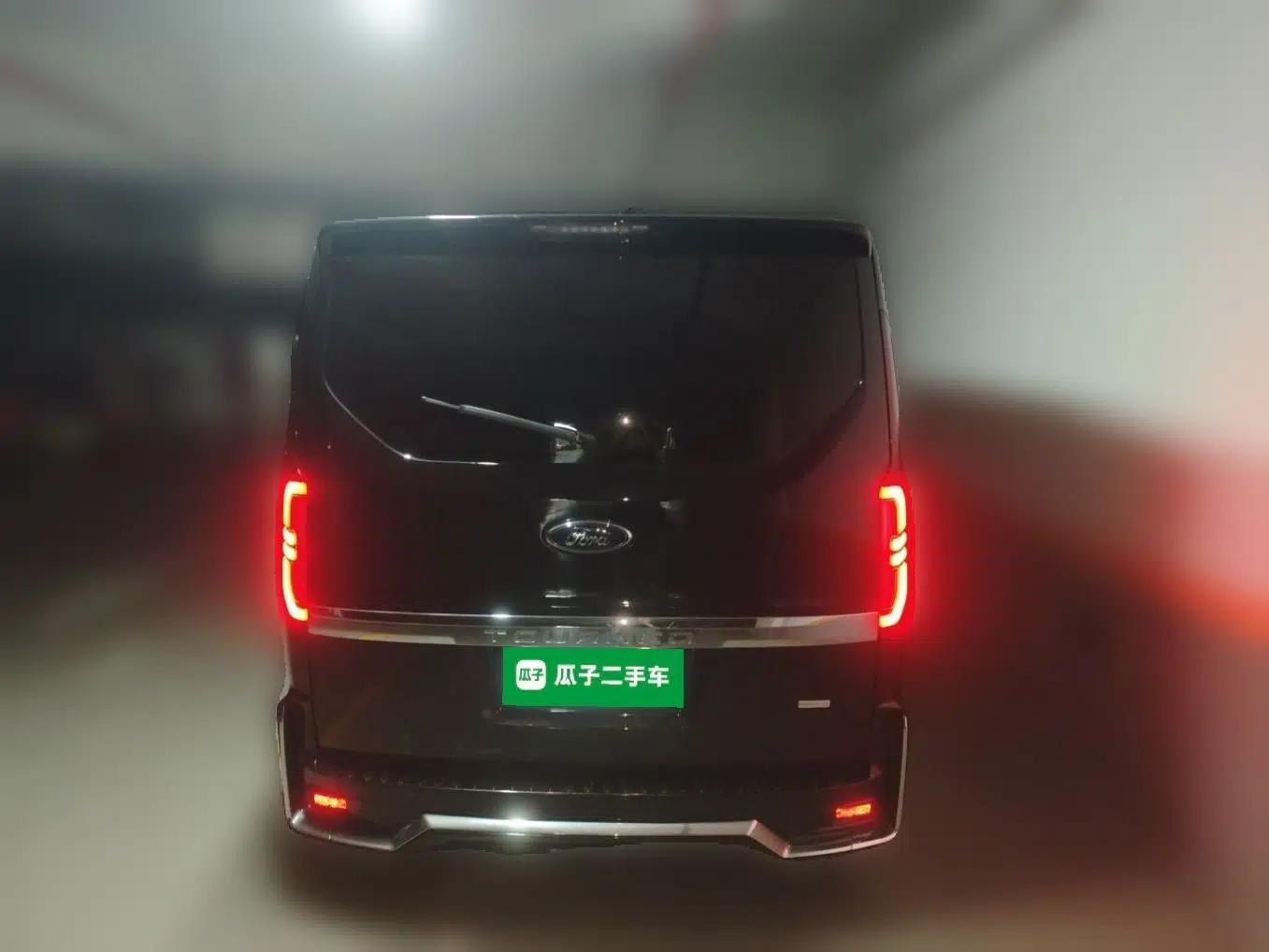 Ford Tourneo Custom 2024 Ford Explorer OHE Ford Black Mamba 2.0T Automatic 7-Seater — миниатюра 5