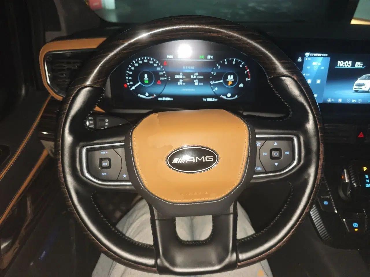 Ford Tourneo Custom 2024 Ford Explorer OHE Ford Black Mamba 2.0T Automatic 7-Seater — миниатюра 10