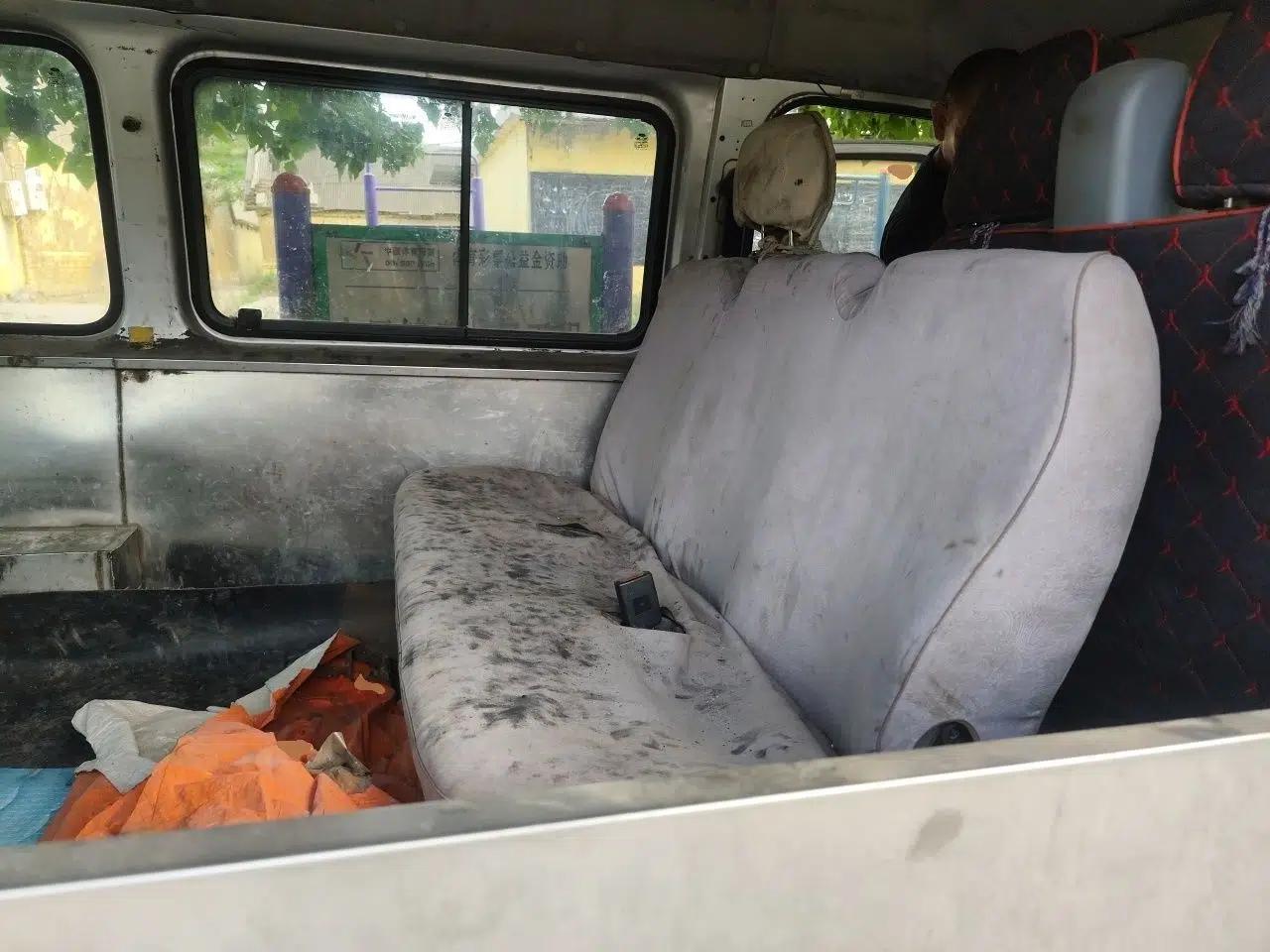 Ford Classic Transit 2013 2.8T Diesel Logistics Model with Short Wheelbase and Mid-Roof JX493ZLQ4 — миниатюра 17