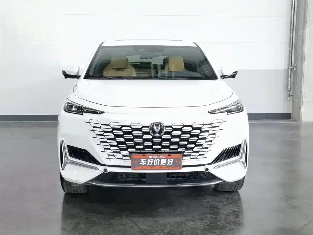 Changan UNI-K 2021 2.0T All-Wheel Drive Premium Edition — миниатюра 3