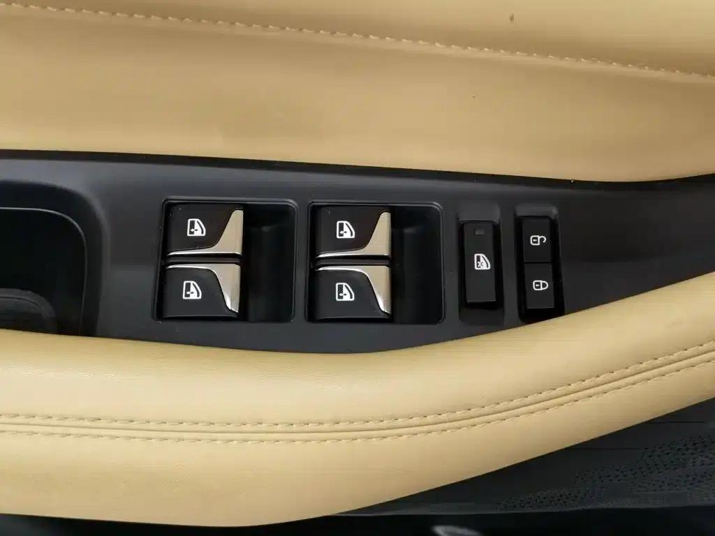 Changan UNI-K 2021 2.0T All-Wheel Drive Premium Edition — миниатюра 9