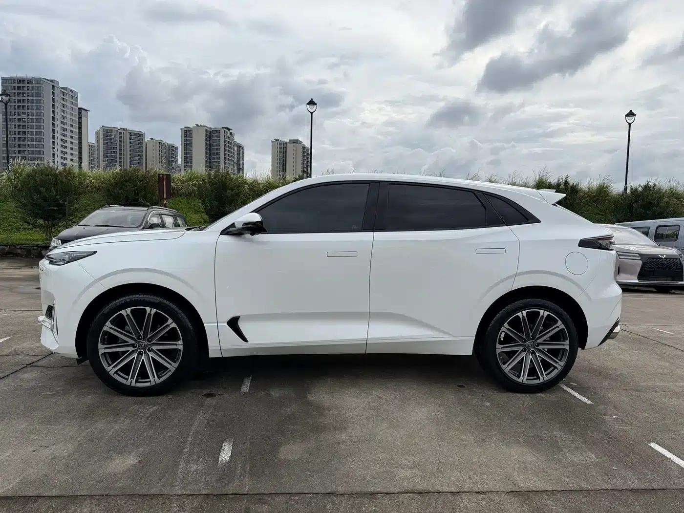 Changan UNI-K 2021 2.0T Premium Edition — миниатюра 6