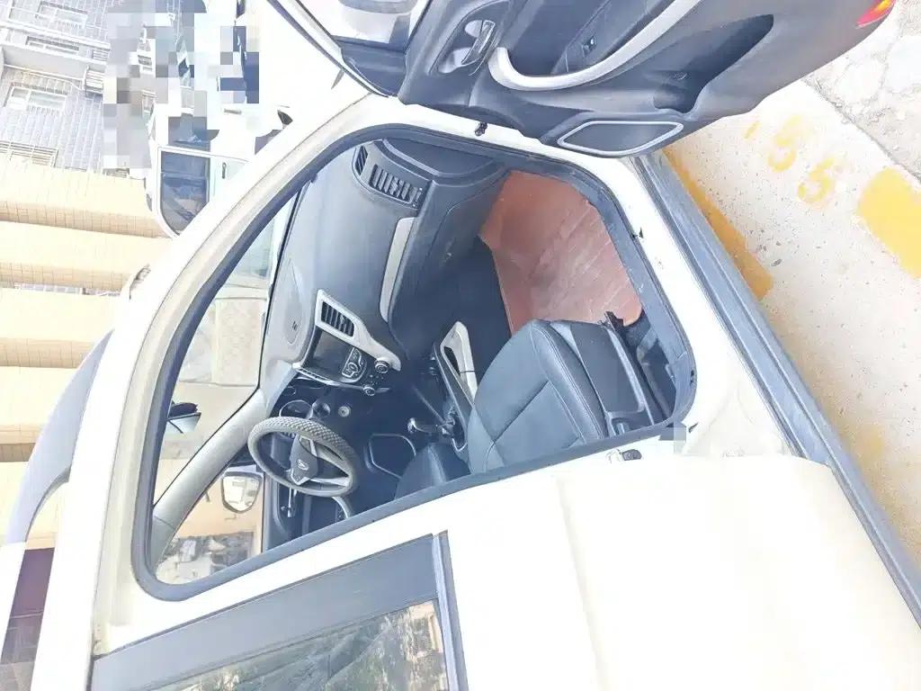 Changan CS35 2016 1.6L Manual Deluxe Edition (National IV Emission Standard) — миниатюра 21