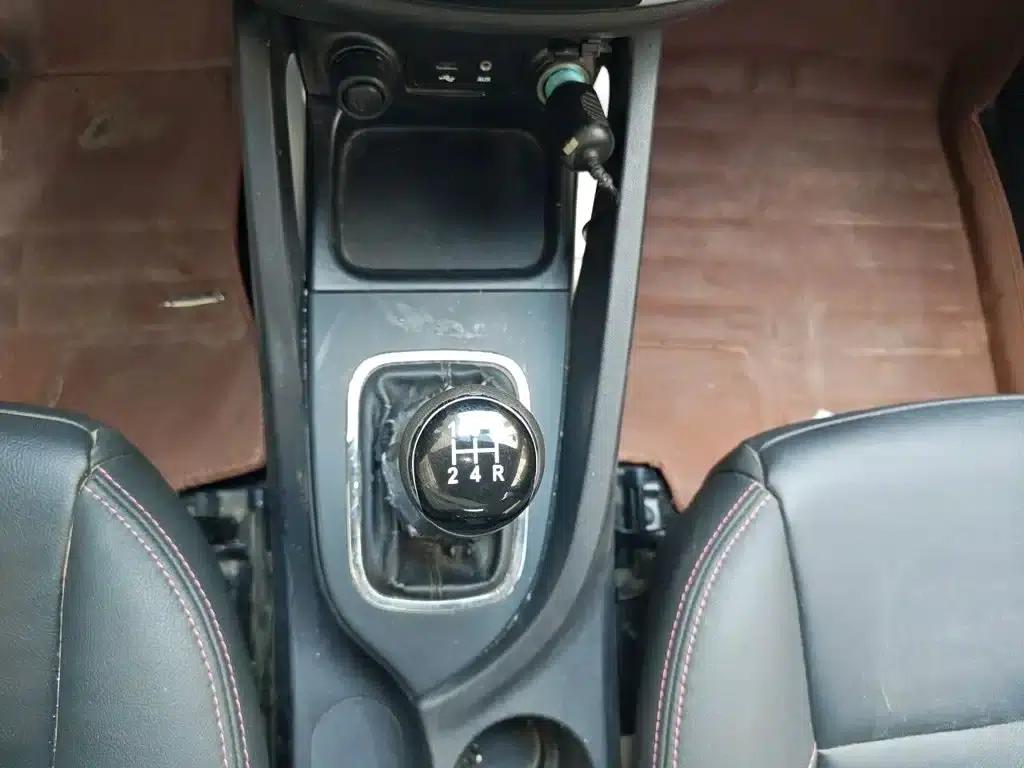 Changan CS35 2016 1.6L Manual Deluxe Edition (National IV Emission Standard) — миниатюра 10