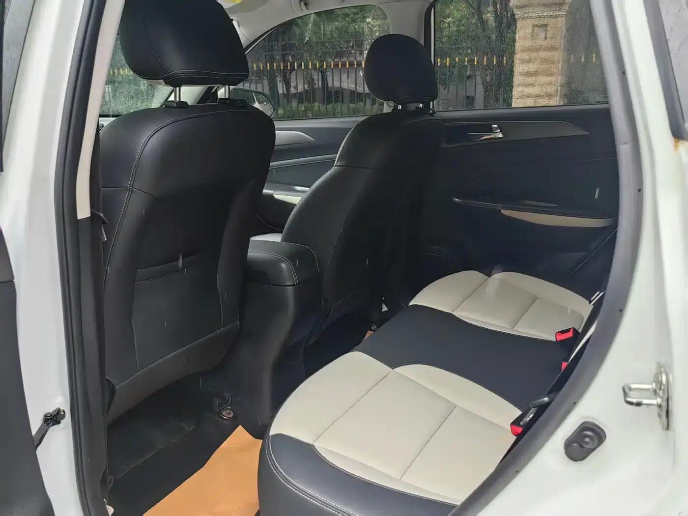 Changan CS35 2017 1.6L Manual Deluxe Edition — миниатюра 11