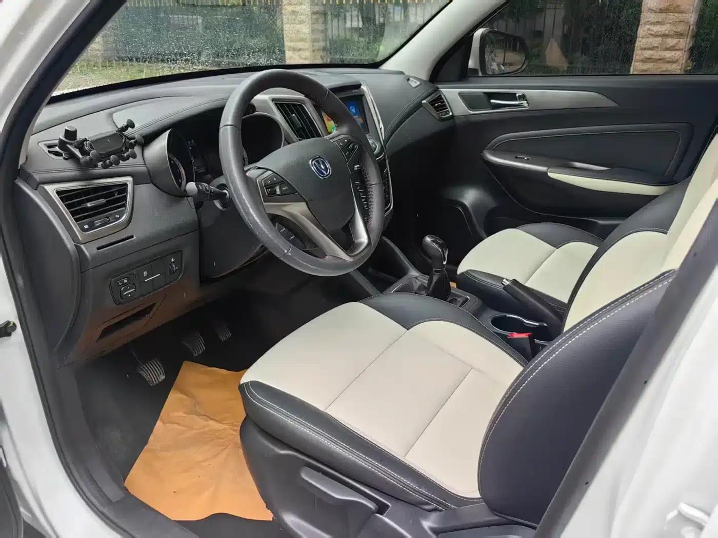 Changan CS35 2017 1.6L Manual Deluxe Edition — миниатюра 13