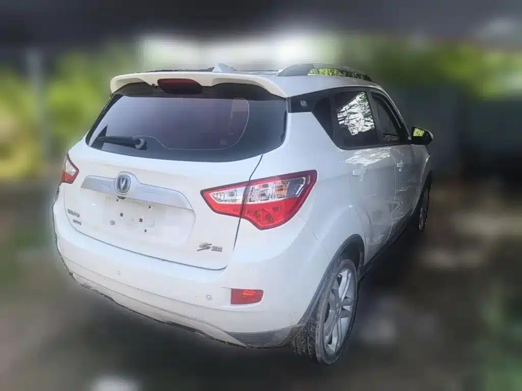 Changan CS35 2016 1.6L Manual Deluxe Edition (National V Emission Standard) — миниатюра 12