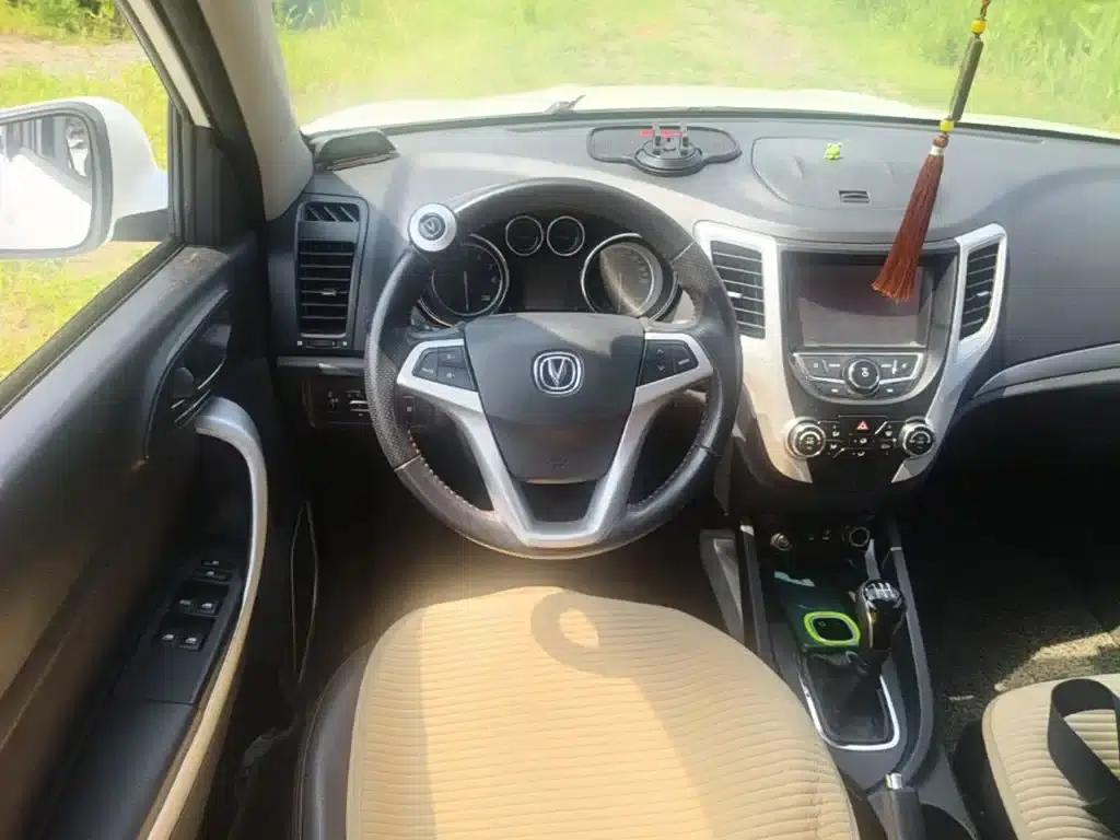 Changan CS35 2016 1.6L Manual Deluxe Edition (National V Emission Standard) — миниатюра 17