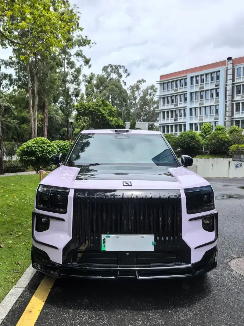 ZEEKR 9X 2025 Hyper Edition 70kWh Six-Seat — миниатюра 2