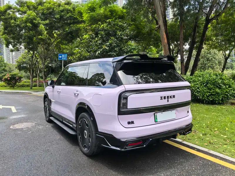 ZEEKR 9X 2025 Hyper Edition 70kWh Six-Seat — миниатюра 8