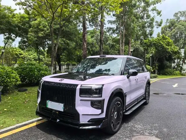 ZEEKR 9X 2025 Hyper Edition 70kWh Six-Seat