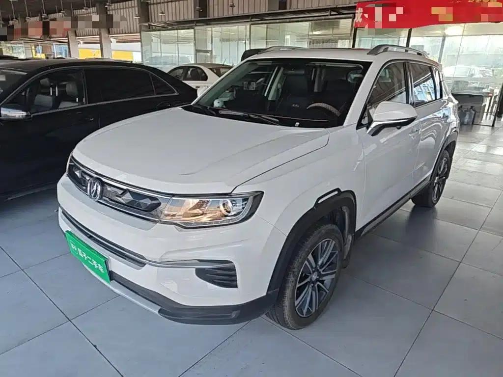 Changan CS35PLUS 2019 1.6L Manual Connected Edition — миниатюра 1