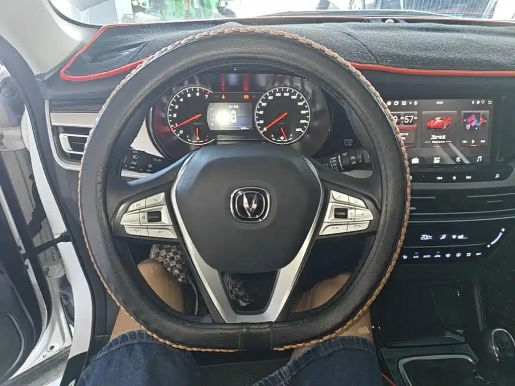 Changan CS35PLUS 2019 1.6L Manual Connected Edition — миниатюра 11