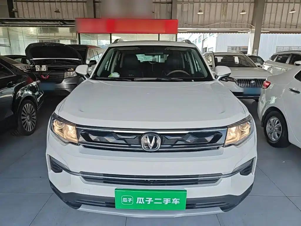 Changan CS35PLUS 2019 1.6L Manual Connected Edition — миниатюра 3