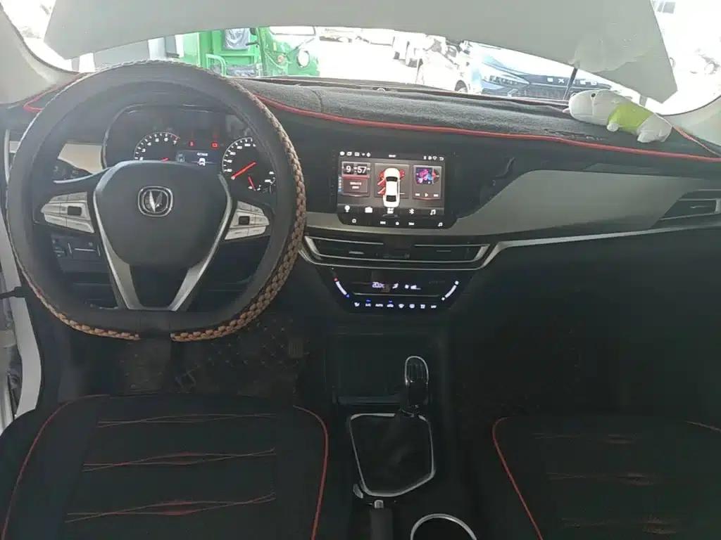 Changan CS35PLUS 2019 1.6L Manual Connected Edition — миниатюра 10