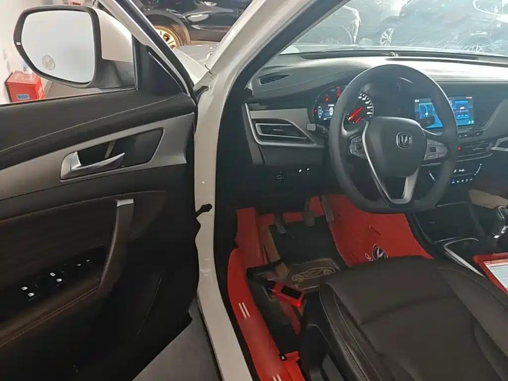 Changan CS35PLUS 2019 1.6L Manual Connected Edition — миниатюра 16