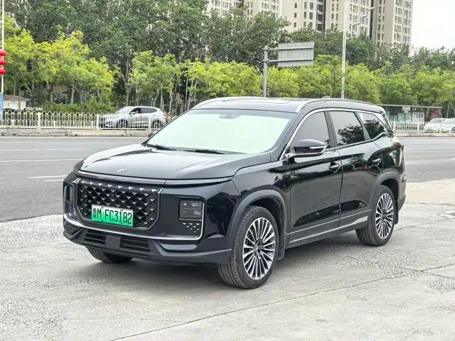 Jetour Mountain & Sea L9 2025 1.5TD DHT 7-Seat Luxury Edition