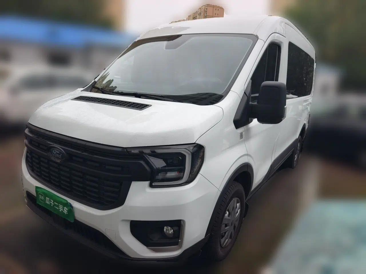 Ford Transit T8 2024 T8 2.0T Diesel Manual Mid-axle Mid-roof 6-seater Multi-function Version 2/2/2 — миниатюра 1