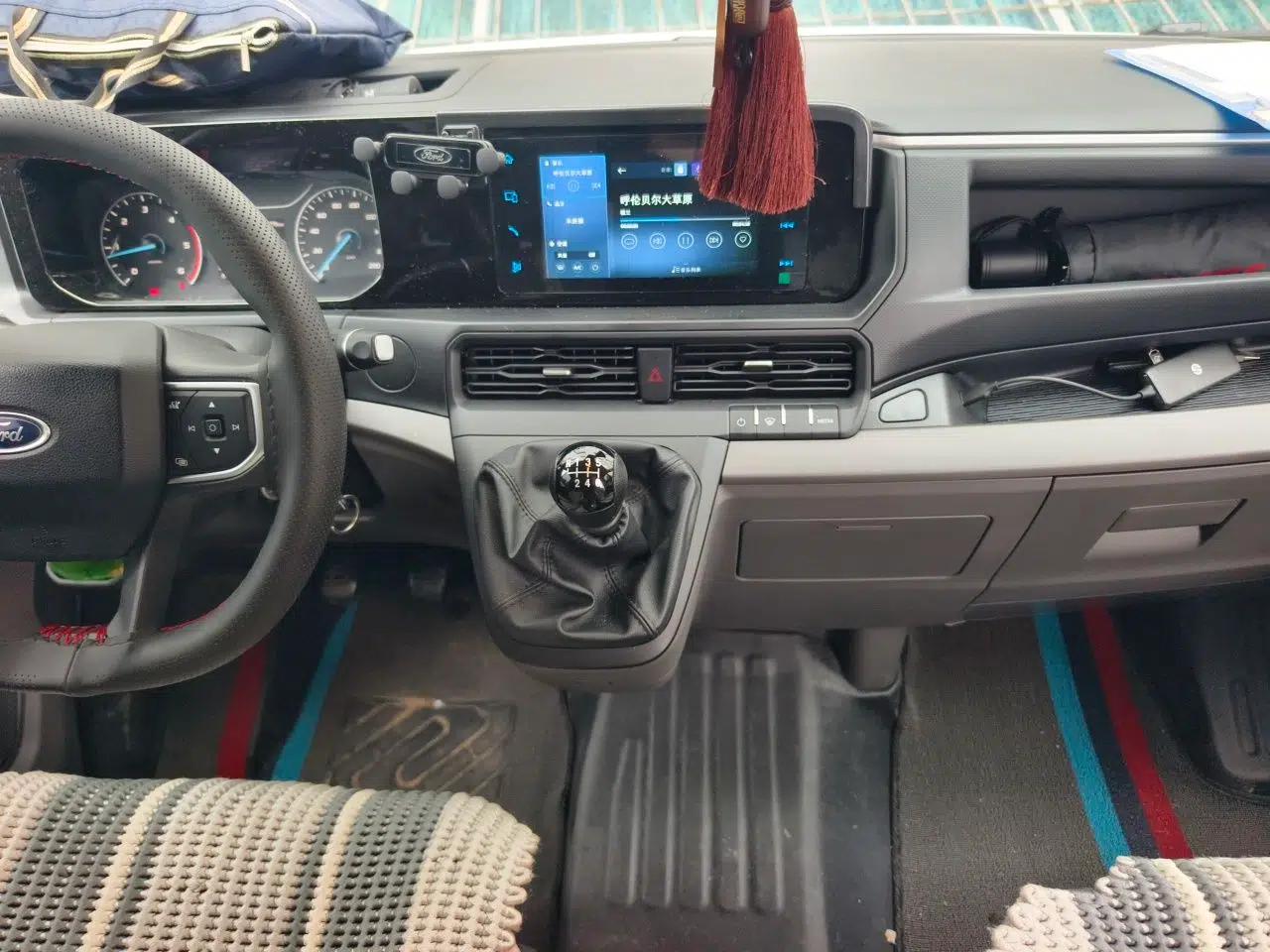 Ford Transit T8 2024 T8 2.0T Diesel Manual Mid-axle Mid-roof 6-seater Multi-function Version 2/2/2 — миниатюра 13