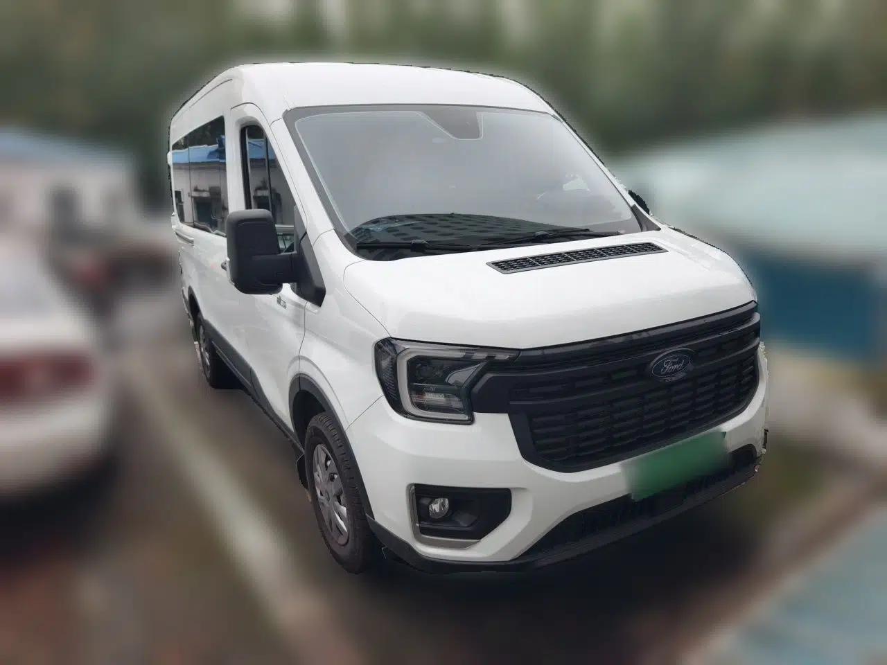 Ford Transit T8 2024 T8 2.0T Diesel Manual Mid-axle Mid-roof 6-seater Multi-function Version 2/2/2 — миниатюра 3