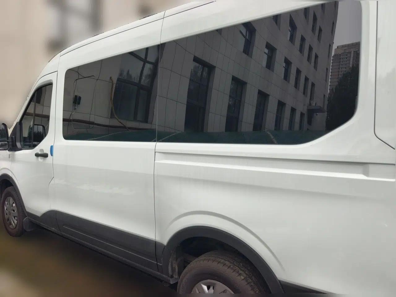 Ford Transit T8 2024 T8 2.0T Diesel Manual Mid-axle Mid-roof 6-seater Multi-function Version 2/2/2 — миниатюра 4