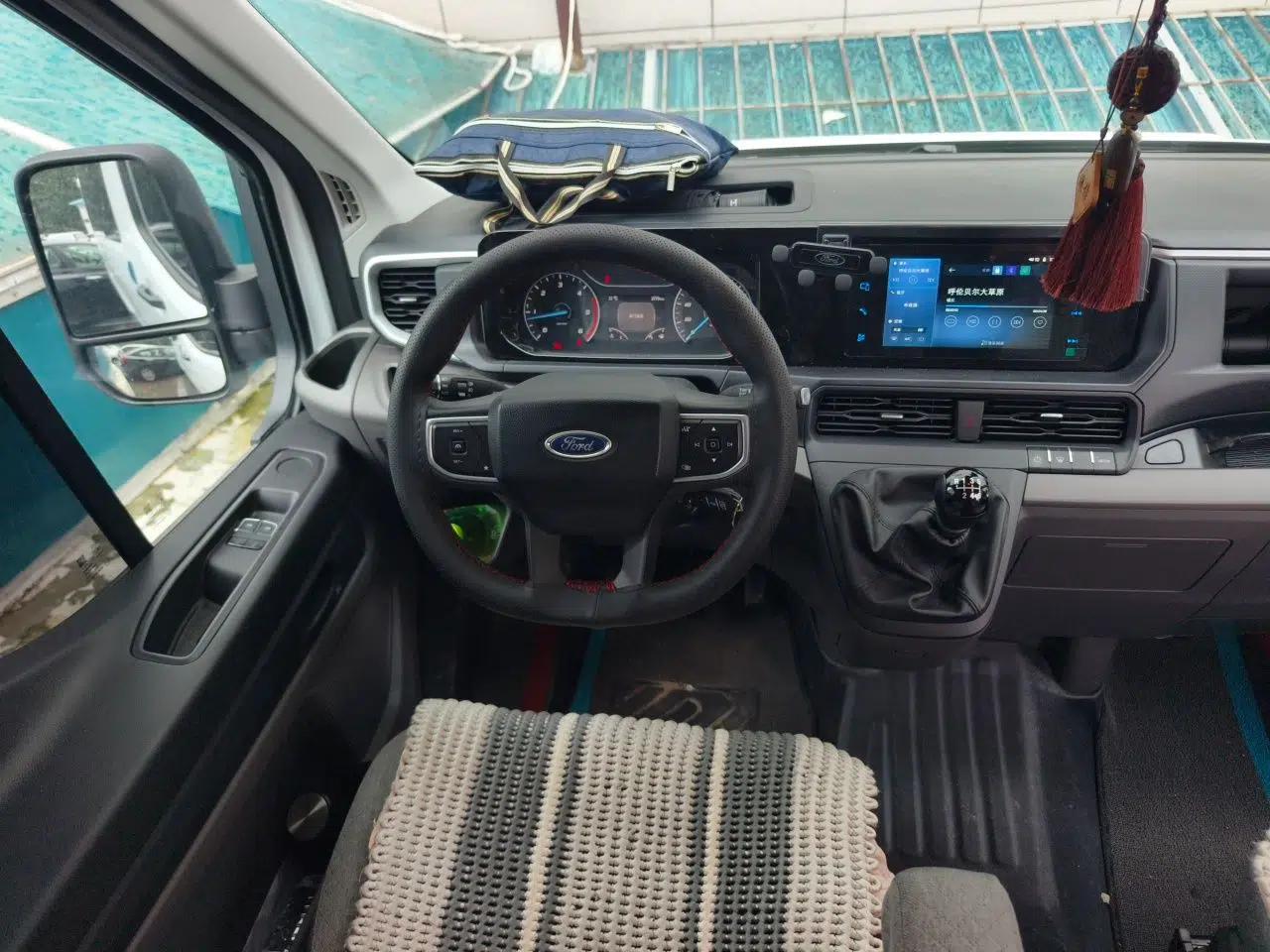Ford Transit T8 2024 T8 2.0T Diesel Manual Mid-axle Mid-roof 6-seater Multi-function Version 2/2/2 — миниатюра 10