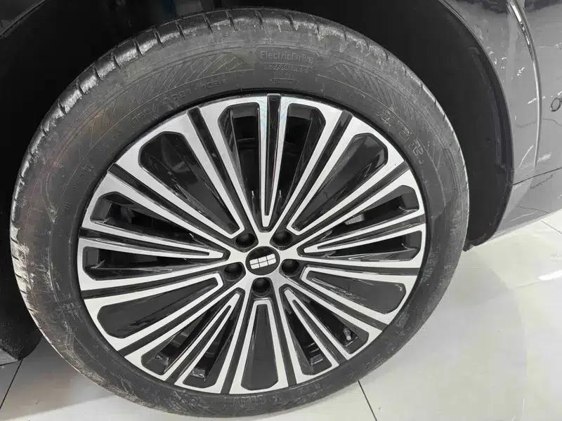 Galaxy M9 2025 210km/h AWD Navigator Edition — миниатюра 17