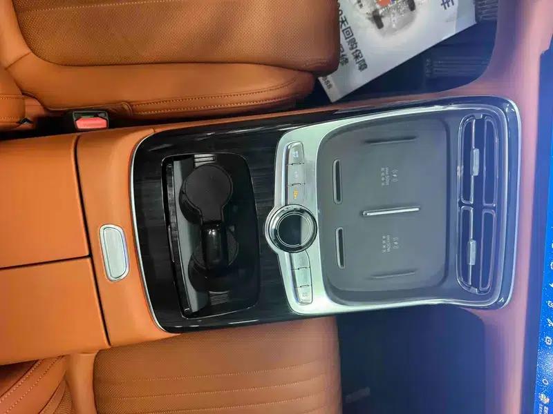 Galaxy M9 2025 210km/h AWD Navigator Edition — миниатюра 19
